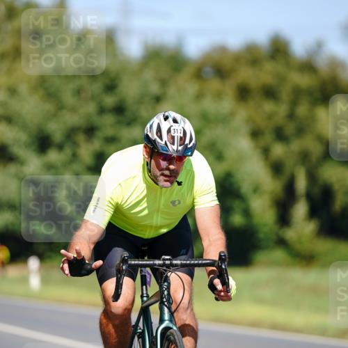 07.09.2025 - 19. Norderstedt Triathlon Michael Burmester http://msf.ph/oto/8848367 07.09.2025 13:14:08 Radfahren 313 meine-sportfotos.de