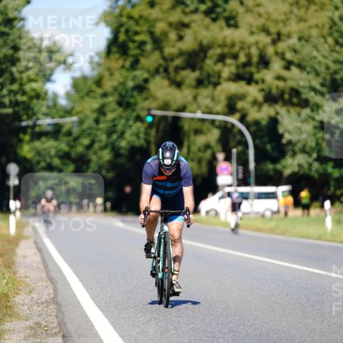 07.09.2025 - 19. Norderstedt Triathlon Michael Burmester http://msf.ph/oto/8848374 07.09.2025 13:14:23 Radfahren 324 meine-sportfotos.de