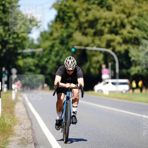07.09.2025 - 19. Norderstedt Triathlon Michael Burmester http://msf.ph/oto/8848378 07.09.2025 13:14:32 Radfahren 142 meine-sportfotos.de