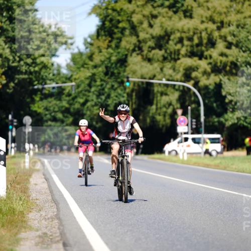 07.09.2025 - 19. Norderstedt Triathlon Michael Burmester http://msf.ph/oto/8848382 07.09.2025 13:14:54 Radfahren 1298 meine-sportfotos.de