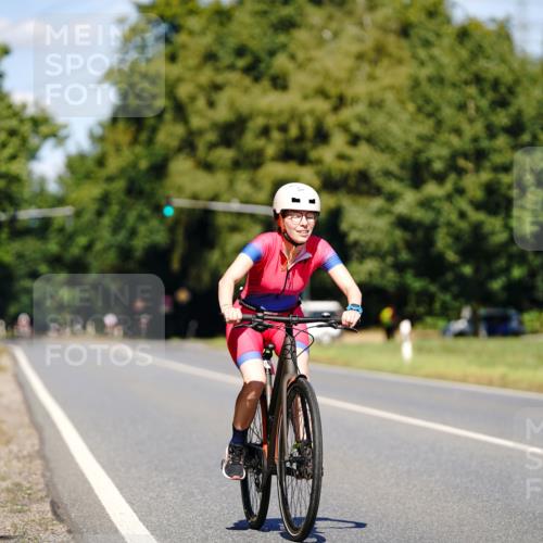 07.09.2025 - 19. Norderstedt Triathlon Michael Burmester http://msf.ph/oto/8848388 07.09.2025 13:14:59 Radfahren 242, 1298 meine-sportfotos.de