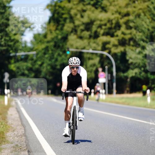07.09.2025 - 19. Norderstedt Triathlon Michael Burmester http://msf.ph/oto/8848393 07.09.2025 13:15:30 Radfahren 1356 meine-sportfotos.de