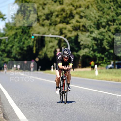07.09.2025 - 19. Norderstedt Triathlon Michael Burmester http://msf.ph/oto/8848396 07.09.2025 13:15:42 Radfahren 357 meine-sportfotos.de