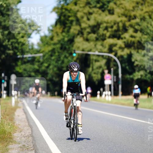 07.09.2025 - 19. Norderstedt Triathlon Michael Burmester http://msf.ph/oto/8848408 07.09.2025 13:16:07 Radfahren 240 meine-sportfotos.de