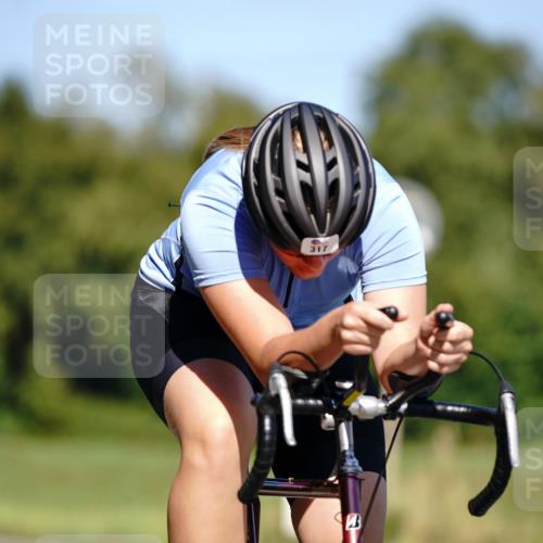 07.09.2025 - 19. Norderstedt Triathlon Michael Burmester http://msf.ph/oto/8848419 07.09.2025 13:16:23 Radfahren 317 meine-sportfotos.de