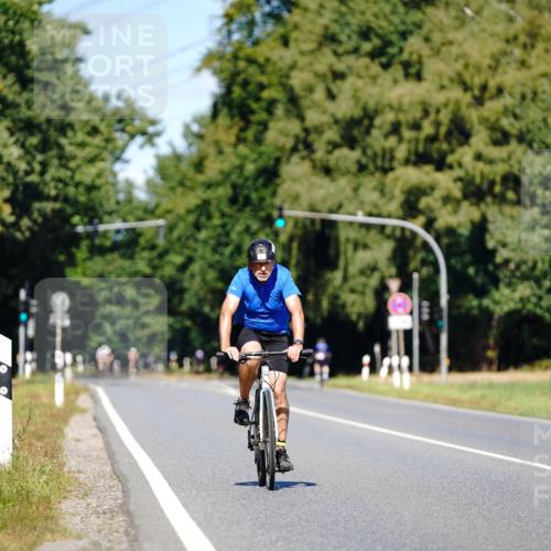 07.09.2025 - 19. Norderstedt Triathlon Michael Burmester http://msf.ph/oto/8848421 07.09.2025 13:16:29 Radfahren 311 meine-sportfotos.de