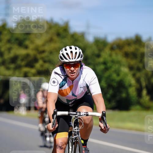 07.09.2025 - 19. Norderstedt Triathlon Michael Burmester http://msf.ph/oto/8848430 07.09.2025 13:16:57 Radfahren 211, 338, 352, 747 meine-sportfotos.de