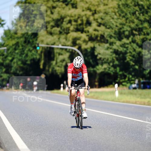 07.09.2025 - 19. Norderstedt Triathlon Michael Burmester http://msf.ph/oto/8848468 07.09.2025 13:18:48 Radfahren 310, 343 meine-sportfotos.de