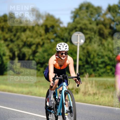 07.09.2025 - 19. Norderstedt Triathlon Michael Burmester http://msf.ph/oto/8848480 07.09.2025 13:19:17 Radfahren 235, 356, 1389 meine-sportfotos.de