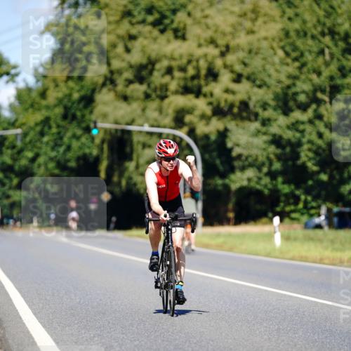 07.09.2025 - 19. Norderstedt Triathlon Michael Burmester http://msf.ph/oto/8848492 07.09.2025 13:19:57 Radfahren 805 meine-sportfotos.de