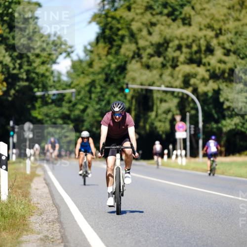 07.09.2025 - 19. Norderstedt Triathlon Michael Burmester http://msf.ph/oto/8848500 07.09.2025 13:20:08 Radfahren 264 meine-sportfotos.de