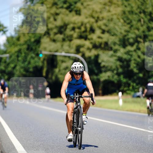 07.09.2025 - 19. Norderstedt Triathlon Michael Burmester http://msf.ph/oto/8848503 07.09.2025 13:20:12 Radfahren 264, 270 meine-sportfotos.de
