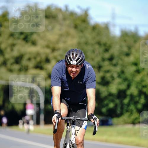 07.09.2025 - 19. Norderstedt Triathlon Michael Burmester http://msf.ph/oto/8848510 07.09.2025 13:20:20 Radfahren 360 meine-sportfotos.de