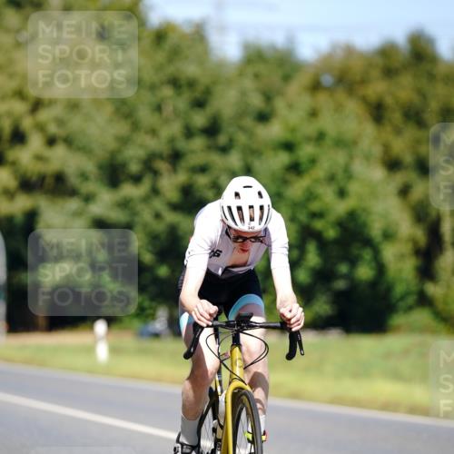 07.09.2025 - 19. Norderstedt Triathlon Michael Burmester http://msf.ph/oto/8848519 07.09.2025 13:20:31 Radfahren 342 meine-sportfotos.de