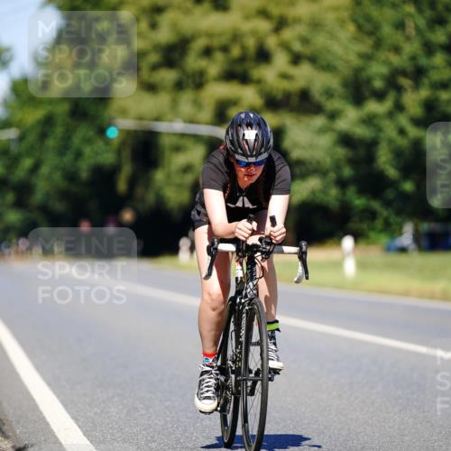 07.09.2025 - 19. Norderstedt Triathlon Michael Burmester http://msf.ph/oto/8848529 07.09.2025 13:20:49 Radfahren 319, 333 meine-sportfotos.de
