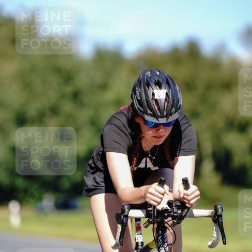 07.09.2025 - 19. Norderstedt Triathlon Michael Burmester http://msf.ph/oto/8848531 07.09.2025 13:20:50 Radfahren 319, 333 meine-sportfotos.de