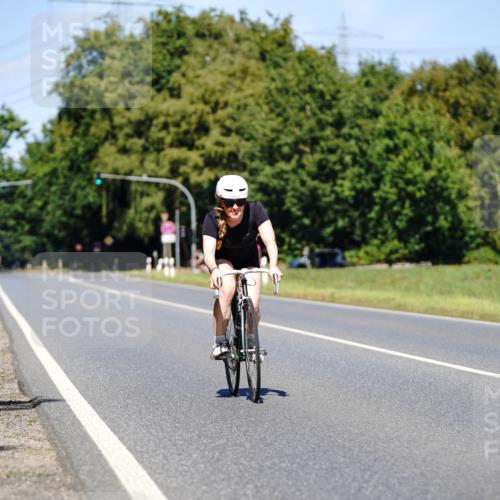 07.09.2025 - 19. Norderstedt Triathlon Michael Burmester http://msf.ph/oto/8848565 07.09.2025 13:22:42 Radfahren 312, 842 meine-sportfotos.de