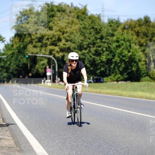 07.09.2025 - 19. Norderstedt Triathlon Michael Burmester http://msf.ph/oto/8848566 07.09.2025 13:22:42 Radfahren 312, 842 meine-sportfotos.de