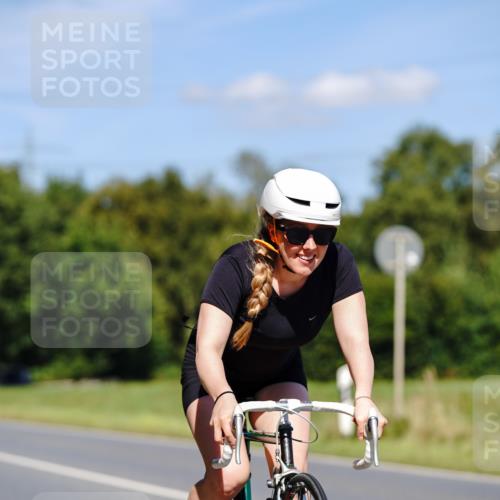 07.09.2025 - 19. Norderstedt Triathlon Michael Burmester http://msf.ph/oto/8848569 07.09.2025 13:22:43 Radfahren 312, 842 meine-sportfotos.de