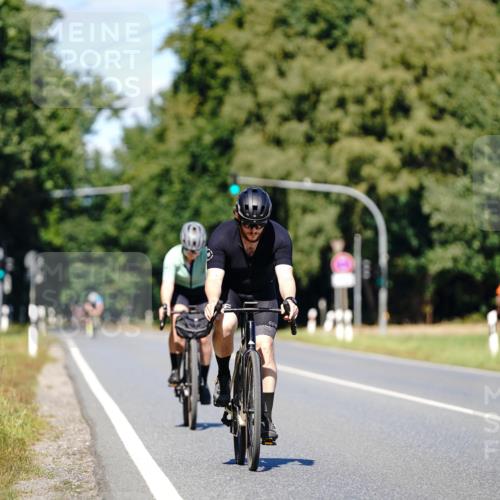 07.09.2025 - 19. Norderstedt Triathlon Michael Burmester http://msf.ph/oto/8848571 07.09.2025 13:23:08 Radfahren  meine-sportfotos.de