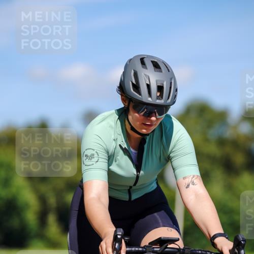 07.09.2025 - 19. Norderstedt Triathlon Michael Burmester http://msf.ph/oto/8848577 07.09.2025 13:23:12 Radfahren  meine-sportfotos.de