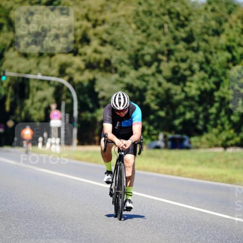 07.09.2025 - 19. Norderstedt Triathlon Michael Burmester http://msf.ph/oto/8848579 07.09.2025 13:23:23 Radfahren 336 meine-sportfotos.de