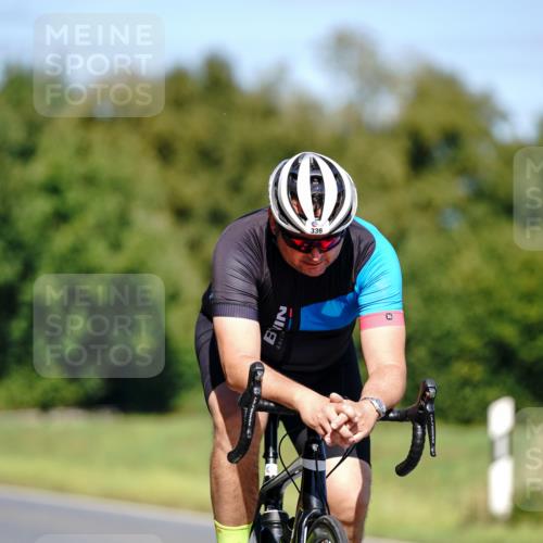 07.09.2025 - 19. Norderstedt Triathlon Michael Burmester http://msf.ph/oto/8848582 07.09.2025 13:23:24 Radfahren 336 meine-sportfotos.de
