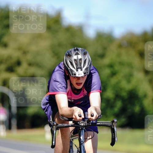 07.09.2025 - 19. Norderstedt Triathlon Michael Burmester http://msf.ph/oto/8848586 07.09.2025 13:23:54 Radfahren 804 meine-sportfotos.de