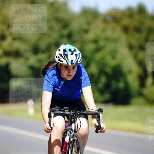 07.09.2025 - 19. Norderstedt Triathlon Michael Burmester http://msf.ph/oto/8848598 07.09.2025 13:24:35 Radfahren 359 meine-sportfotos.de
