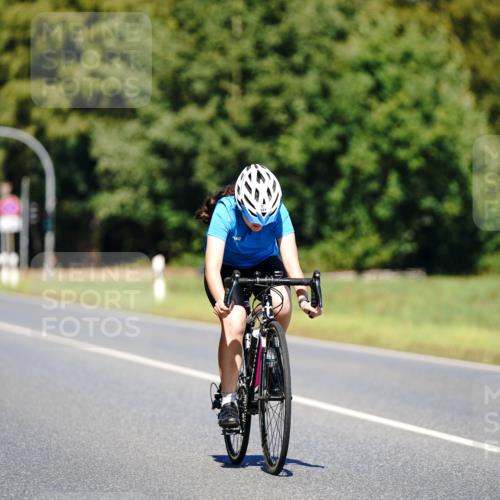 07.09.2025 - 19. Norderstedt Triathlon Michael Burmester http://msf.ph/oto/8848601 07.09.2025 13:24:38 Radfahren 321, 359 meine-sportfotos.de