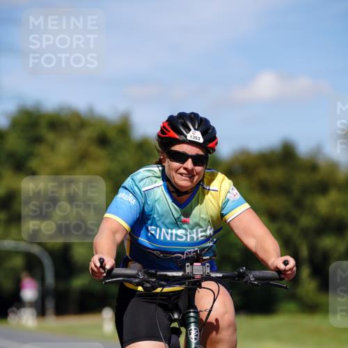 07.09.2025 - 19. Norderstedt Triathlon Michael Burmester http://msf.ph/oto/8848612 07.09.2025 13:25:28 Radfahren 1353 meine-sportfotos.de