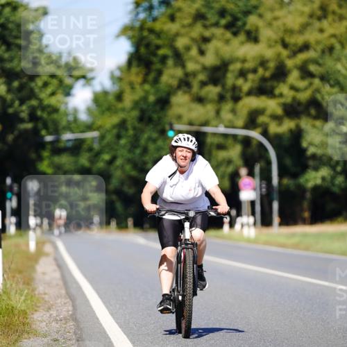 07.09.2025 - 19. Norderstedt Triathlon Michael Burmester http://msf.ph/oto/8848613 07.09.2025 13:25:30 Radfahren 708, 1353 meine-sportfotos.de