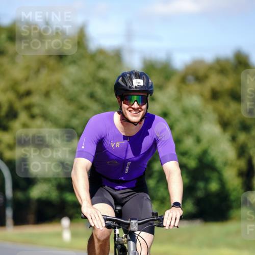 07.09.2025 - 19. Norderstedt Triathlon Michael Burmester http://msf.ph/oto/8848628 07.09.2025 13:26:02 Radfahren 298 meine-sportfotos.de