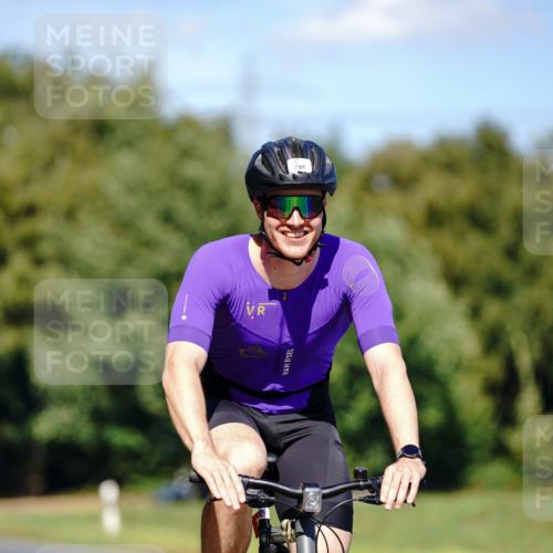 07.09.2025 - 19. Norderstedt Triathlon Michael Burmester http://msf.ph/oto/8848629 07.09.2025 13:26:02 Radfahren 298 meine-sportfotos.de