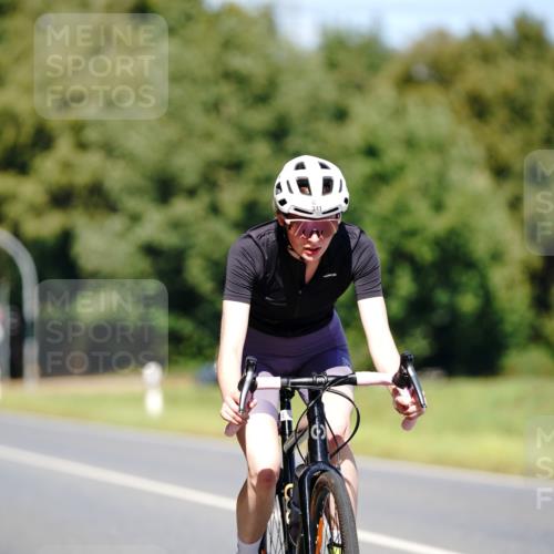 07.09.2025 - 19. Norderstedt Triathlon Michael Burmester http://msf.ph/oto/8848630 07.09.2025 13:26:23 Radfahren 341 meine-sportfotos.de