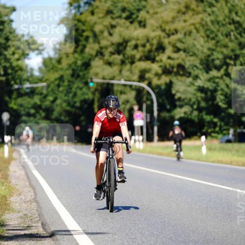 07.09.2025 - 19. Norderstedt Triathlon Michael Burmester http://msf.ph/oto/8848634 07.09.2025 13:26:33 Radfahren 841 meine-sportfotos.de
