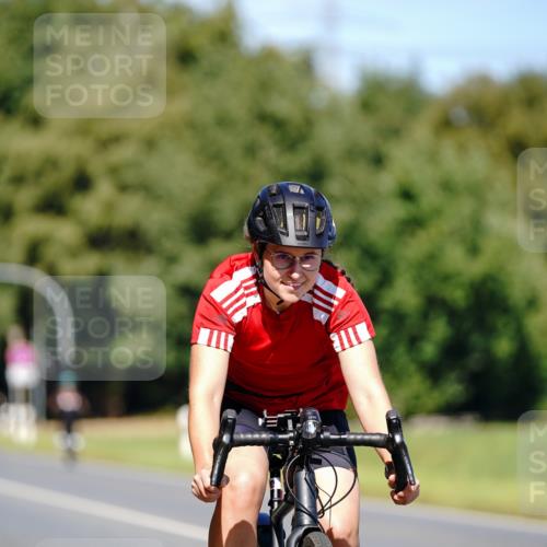 07.09.2025 - 19. Norderstedt Triathlon Michael Burmester http://msf.ph/oto/8848636 07.09.2025 13:26:35 Radfahren 841 meine-sportfotos.de