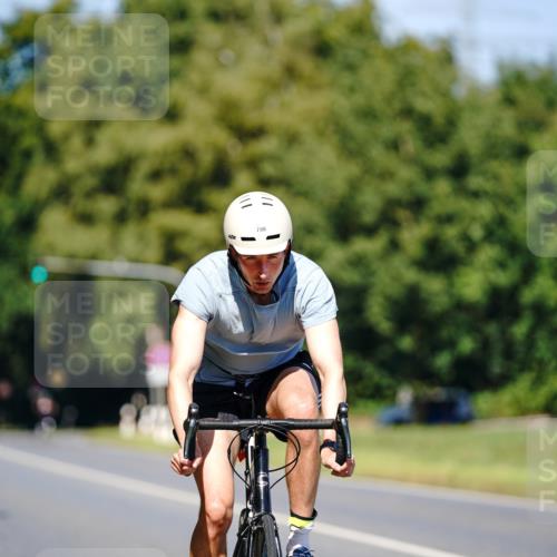 07.09.2025 - 19. Norderstedt Triathlon Michael Burmester http://msf.ph/oto/8848639 07.09.2025 13:26:48 Radfahren 790 meine-sportfotos.de