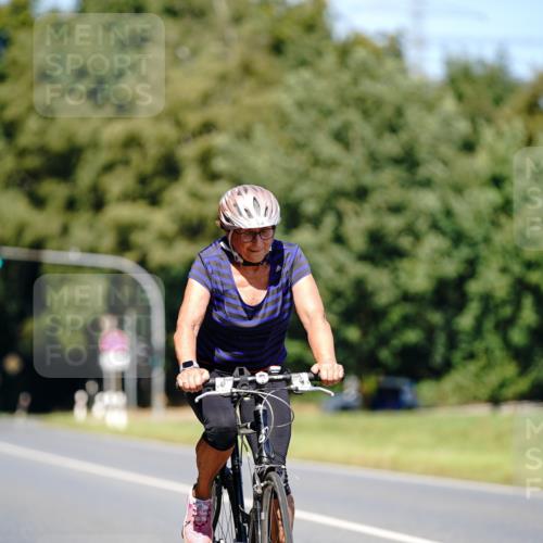 07.09.2025 - 19. Norderstedt Triathlon Michael Burmester http://msf.ph/oto/8848649 07.09.2025 13:27:35 Radfahren 328, 350 meine-sportfotos.de