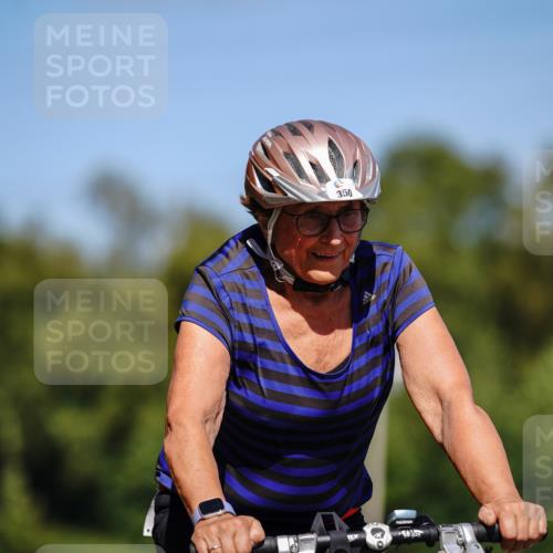 07.09.2025 - 19. Norderstedt Triathlon Michael Burmester http://msf.ph/oto/8848651 07.09.2025 13:27:36 Radfahren 328, 350 meine-sportfotos.de