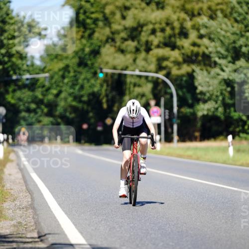 07.09.2025 - 19. Norderstedt Triathlon Michael Burmester http://msf.ph/oto/8848652 07.09.2025 13:27:49 Radfahren 353 meine-sportfotos.de