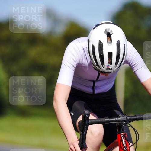 07.09.2025 - 19. Norderstedt Triathlon Michael Burmester http://msf.ph/oto/8848655 07.09.2025 13:27:52 Radfahren 353 meine-sportfotos.de