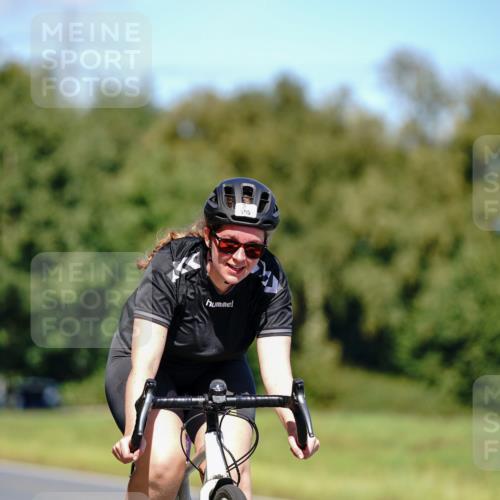 07.09.2025 - 19. Norderstedt Triathlon Michael Burmester http://msf.ph/oto/8848663 07.09.2025 13:28:36 Radfahren 355 meine-sportfotos.de