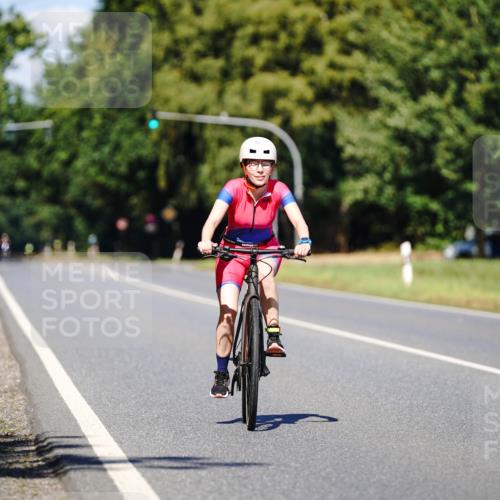 07.09.2025 - 19. Norderstedt Triathlon Michael Burmester http://msf.ph/oto/8848674 07.09.2025 13:32:56 Radfahren 242 meine-sportfotos.de