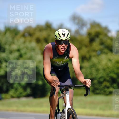 07.09.2025 - 19. Norderstedt Triathlon Michael Burmester http://msf.ph/oto/8848682 07.09.2025 13:34:31 Radfahren 996, 1468 meine-sportfotos.de