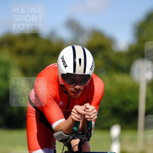 07.09.2025 - 19. Norderstedt Triathlon Michael Burmester http://msf.ph/oto/8848691 07.09.2025 13:35:20 Radfahren 974 meine-sportfotos.de