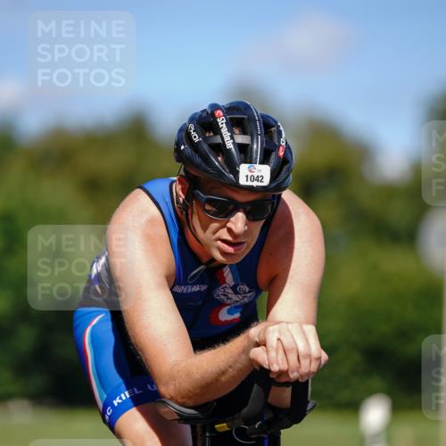 07.09.2025 - 19. Norderstedt Triathlon Michael Burmester http://msf.ph/oto/8848697 07.09.2025 13:35:25 Radfahren 1042 meine-sportfotos.de