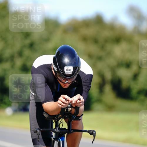 07.09.2025 - 19. Norderstedt Triathlon Michael Burmester http://msf.ph/oto/8848701 07.09.2025 13:36:51 Radfahren 1036 meine-sportfotos.de