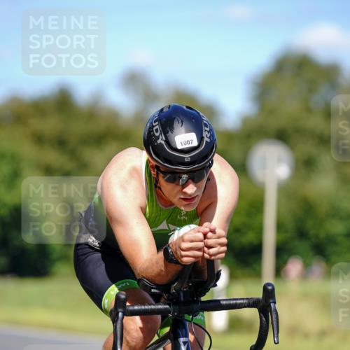07.09.2025 - 19. Norderstedt Triathlon Michael Burmester http://msf.ph/oto/8848719 07.09.2025 13:37:56 Radfahren 999, 1003, 1007 meine-sportfotos.de
