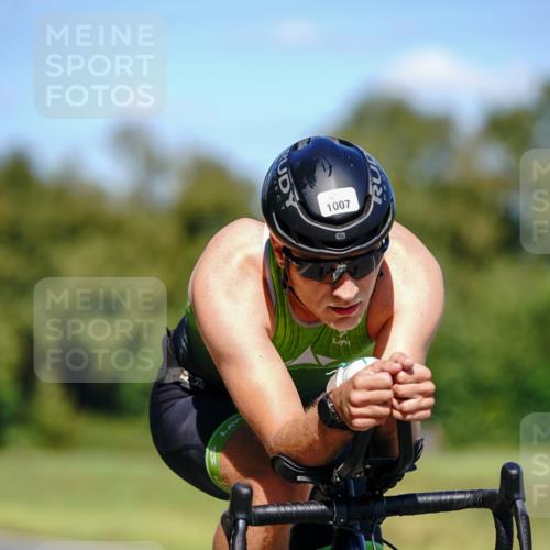 07.09.2025 - 19. Norderstedt Triathlon Michael Burmester http://msf.ph/oto/8848720 07.09.2025 13:37:57 Radfahren 999, 1003, 1007 meine-sportfotos.de